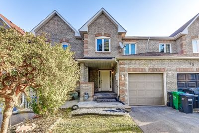 47 Muirland Cres, Home with 3 bedrooms, 4 bathrooms and 3 parking in Brampton ON | Image 2