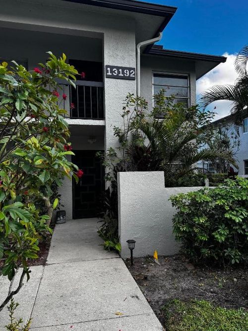 c-13192 Lucinda Palm Ct, Delray Beach, FL, 33484-2048 | Card Image