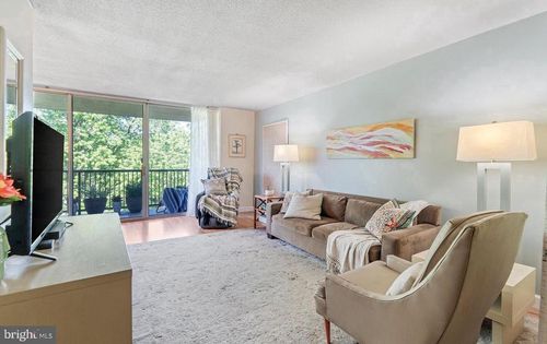 apt-d2-2016 Naamans Rd, WILMINGTON, DE, 19810-2633 | Card Image