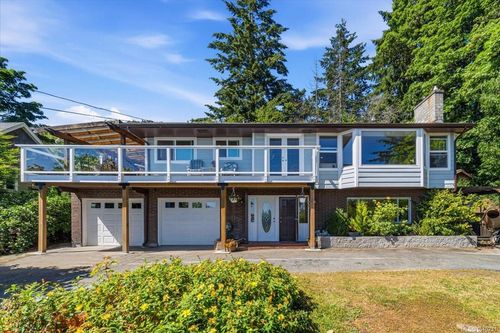 422 Battie Dr, Ladysmith, BC, V9G1V4 | Card Image
