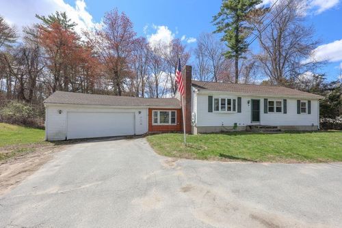 95 Turkey Hill Road, Merrimack, NH, 03054 | Card Image