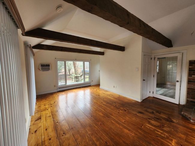 981 River Rd, Home with 4 bedrooms, 3 bathrooms and 5 parking in Marstons Mills MA | Image 8