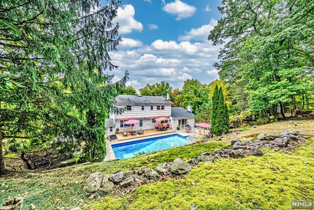 Hedwig Ave, Denville, NJ 07834