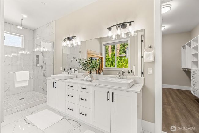 23036 35 Th Ave Se, House other with 5 bedrooms, 7 bathrooms and 3 parking in Bothell WA | Image 18
