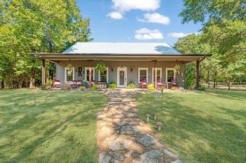 2205 County Road 44600, Blossom, TX, 75416-3326 | Card Image