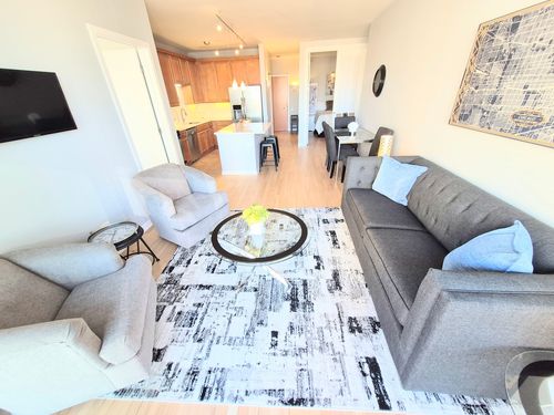 apt-707-210 S Desplaines St, Chicago, IL, 60661-5557 | Card Image