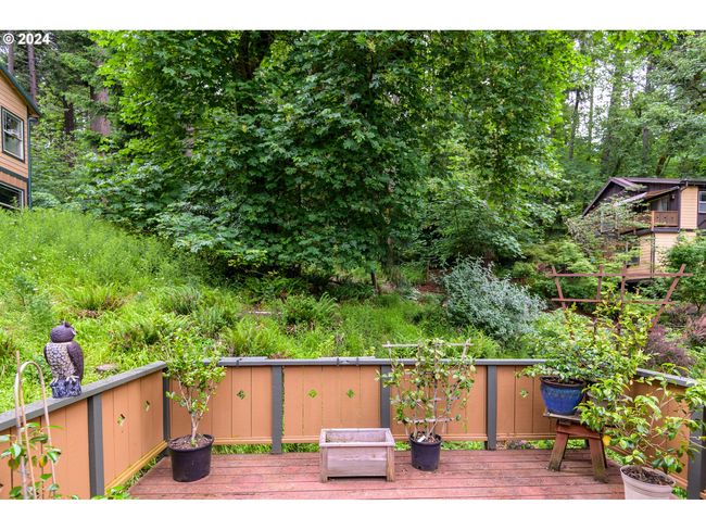 1650 Leatherwood Dr, House other with 3 bedrooms, 3 bathrooms and 1 parking in Eugene OR | Image 19