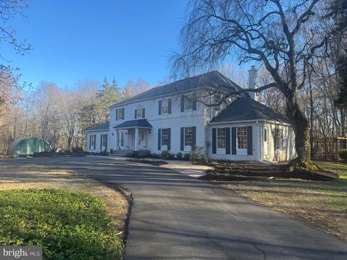 196 Aqueduct Rd, WASHINGTON CROSSING, PA, 18977-1326 | Card Image
