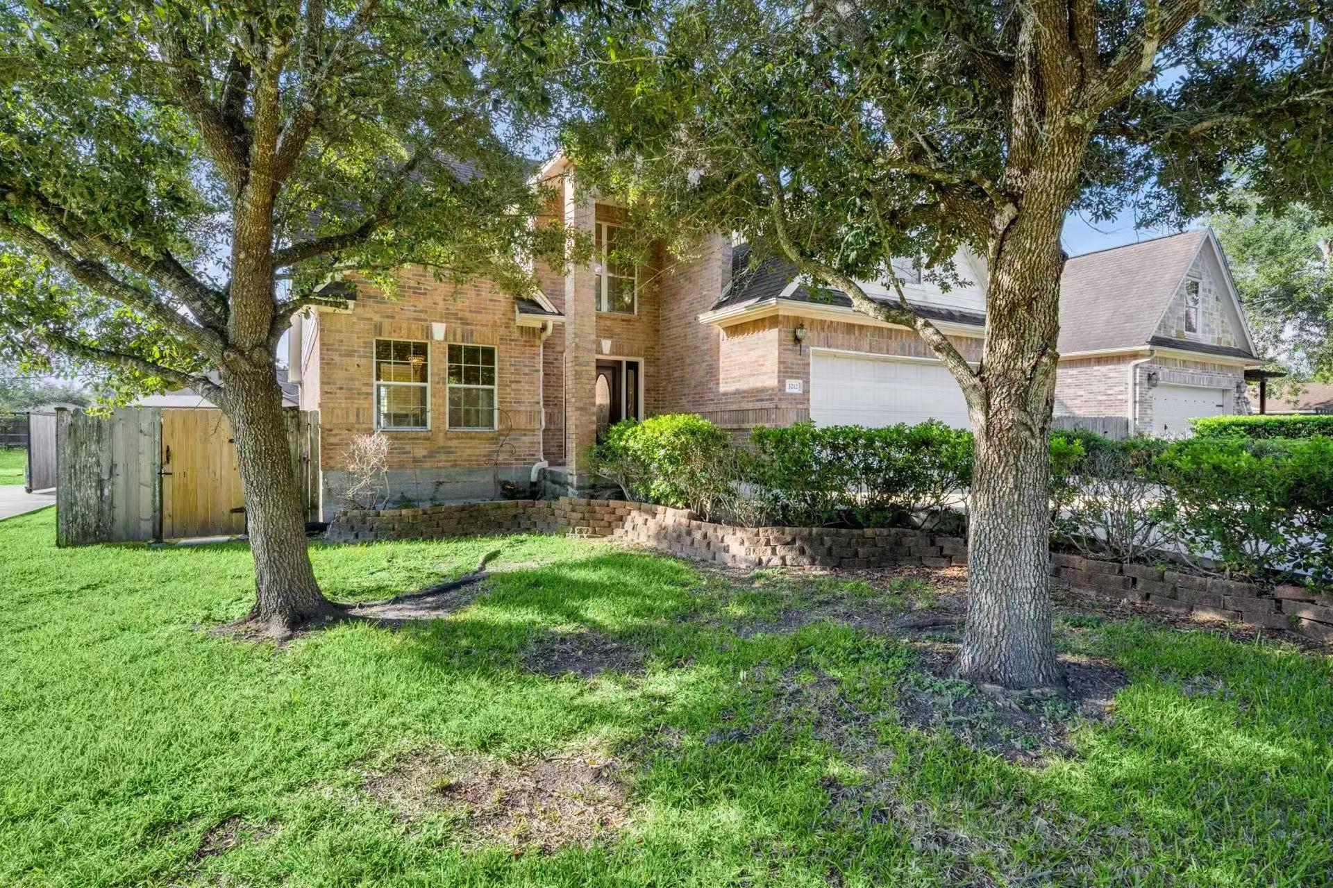 Residential Lease in Pearland 4
