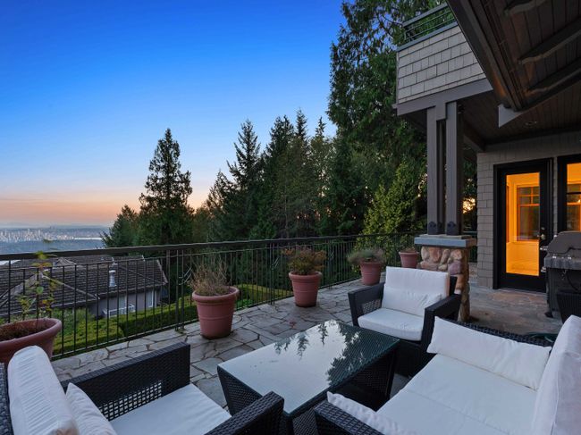 2668 Finch Hill, House other with 6 bedrooms, 7 bathrooms and 4 parking in West Vancouver BC | Image 33
