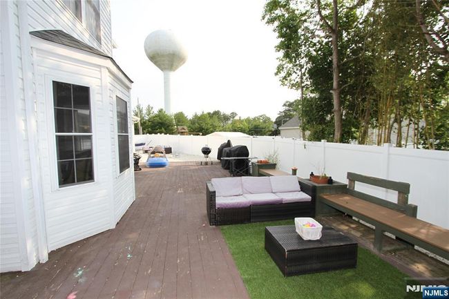 132 Sloop Rd, House other with 3 bedrooms, 3 bathrooms and null parking in Manahawkin NJ | Image 28