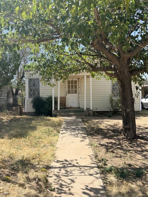 1206 E 16th St, Big Spring, TX, 79720-5804 | Card Image