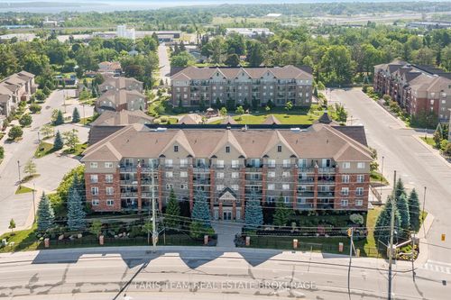 301-39 Ferndale Dr S, Barrie, ON, L4N5T5 | Card Image