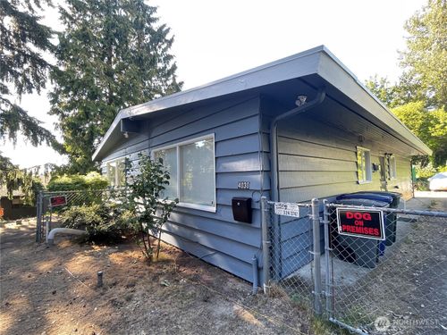 4030 Factoria Blvd Se, Bellevue, WA, 98006-6124 | Card Image