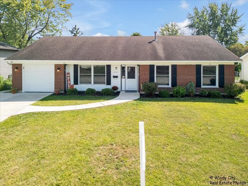 515 Burr Oak Dr, Lake Zurich, IL, 60047-2513 | Card Image