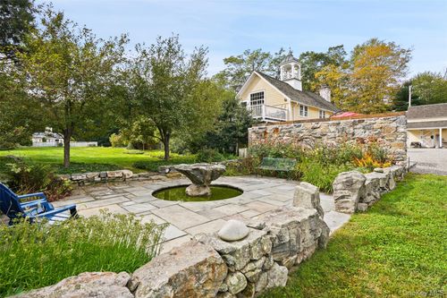 333 Hook Rd, Katonah, NY, 10536-3822 | Card Image