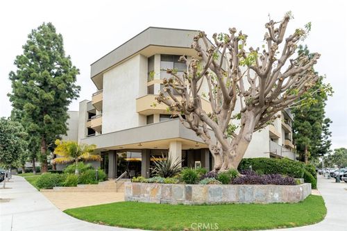 129-750 S Spalding Dr, Beverly Hills, CA, 90212-1806 | Card Image