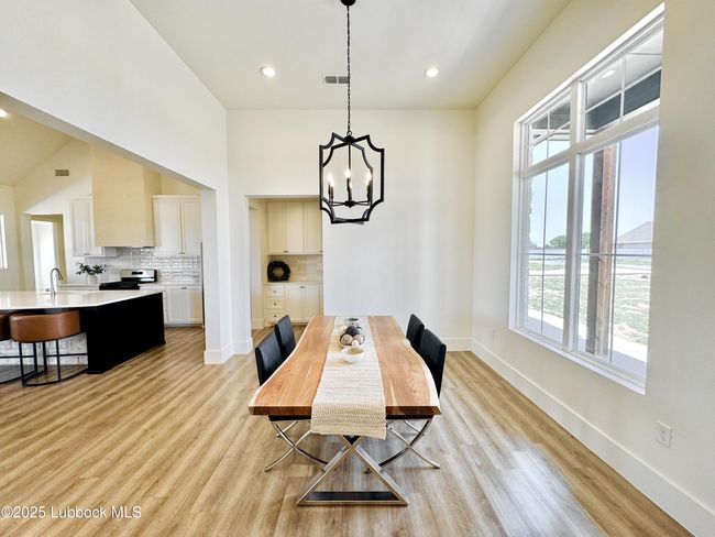 7211 W 12 Th St, House other with 3 bedrooms, 2 bathrooms and null parking in Plainview TX | Image 7