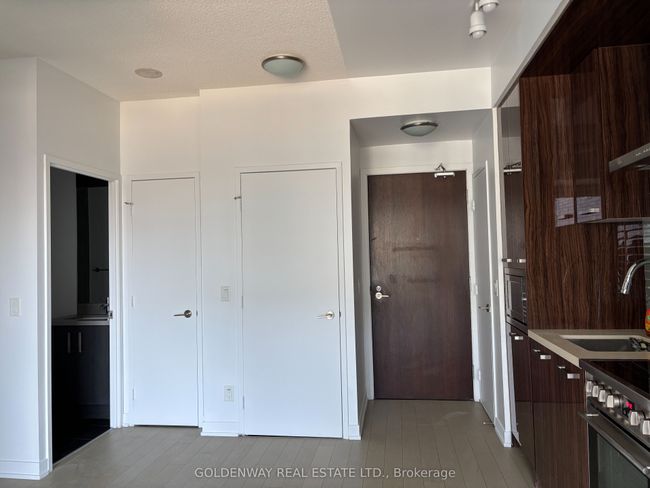 S715 - 120 Bayview Ave, Condo with 0 bedrooms, 1 bathrooms and null parking in Toronto ON | Image 6