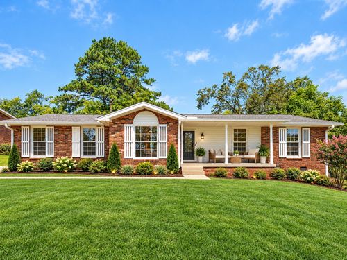 126 Gatone Dr, Hendersonville, TN, 37075-4935 | Card Image