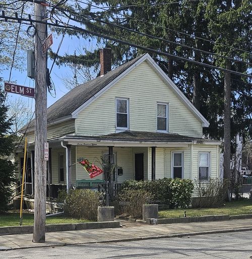 715 Elm St, Woonsocket, RI, 02895-3518 | Card Image
