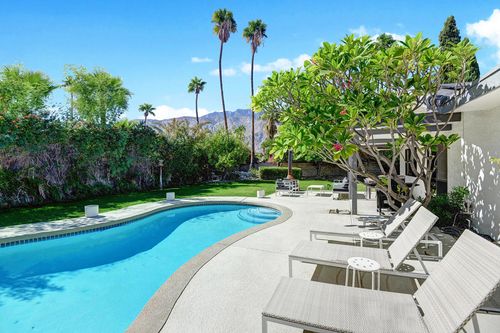 1031 E El Conquistador, Palm Springs, CA, 92262-3247 | Card Image