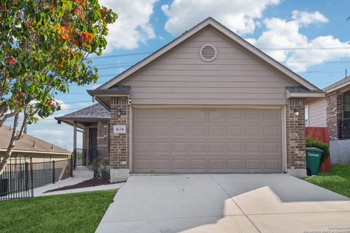 9118 Everton, San Antonio, TX, 78245-1641 | Card Image