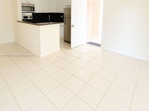 24-4690 Nw 102nd Ave, Doral, FL, 33178-2262 | Card Image