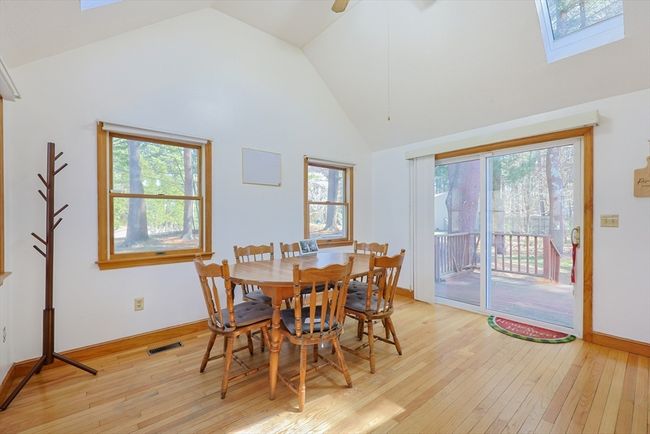 2 Rose Ave, House other with 3 bedrooms, 2 bathrooms and 4 parking in Bellingham MA | Image 5