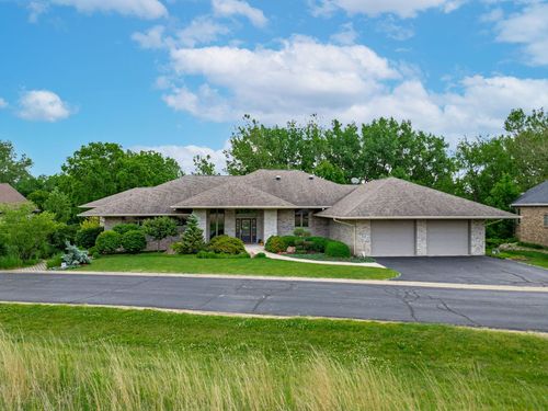 515 Stone Ridge Ln, Cherry Valley, IL, 61016-8800 | Card Image
