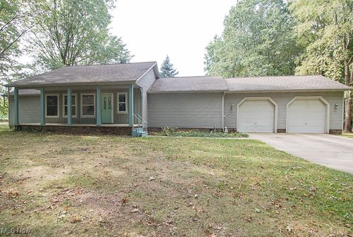 775 Elm St, Painesville, OH, 44077-4328 | Card Image