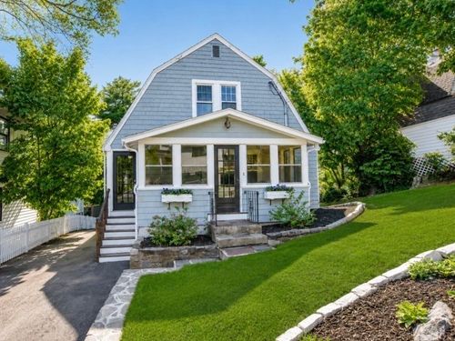 96 Wompatuck Rd, Hingham, MA, 02043-1174 | Card Image