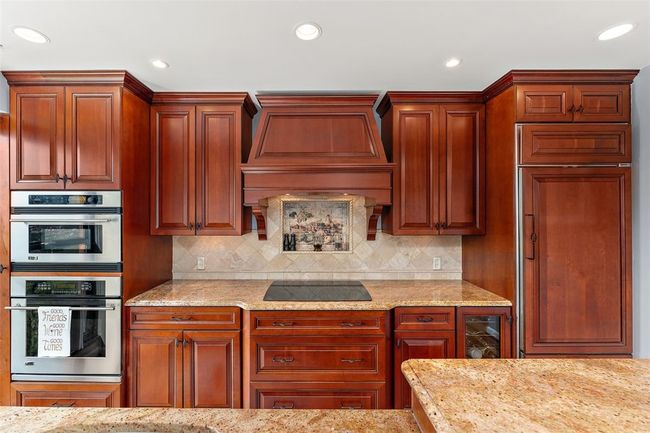 APT-1102 - 1700 Grandview Ave, Condo with 2 bedrooms, 2 bathrooms and 2 parking in Mt Washington PA | Image 16