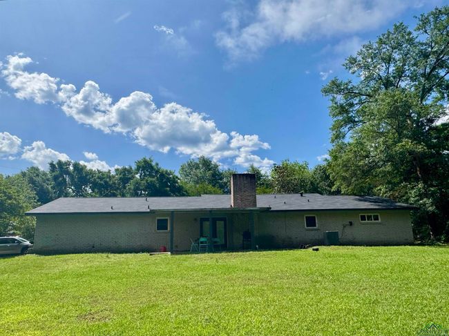71 County Road 2936, House other with 3 bedrooms, 2 bathrooms and null parking in Hughes Springs TX | Image 24