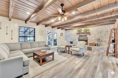 11957 Clyde Carnes Rd, Farmington, AR, 72730-9649 | Card Image