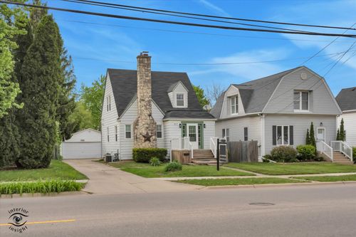 617 Dekalb Ave, Sycamore, IL, 60178-1702 | Card Image