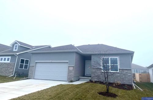20926 Sedona St, Gretna, NE, 68028-5152 | Card Image