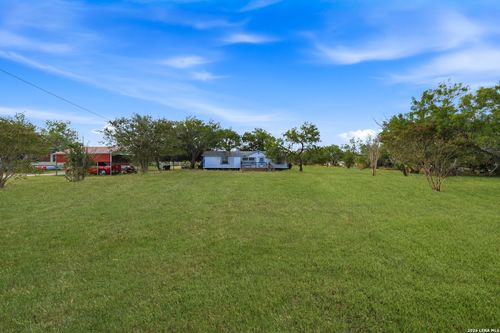 7411 Norris West Dr, Elmendorf, TX, 78112 | Card Image