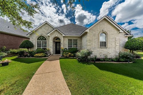812 Carolyn Ln, Allen, TX, 75002-3623 | Card Image