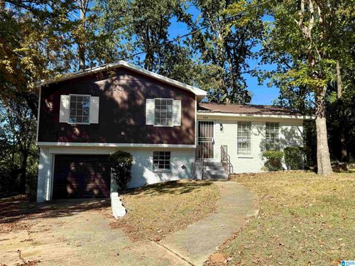 648 Cort Cir Ne, Birmingham, AL, 35215-5030 | Card Image