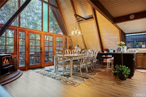 31353 Lightfoot Way, Running Springs, CA, 92382-7472 | Card Image