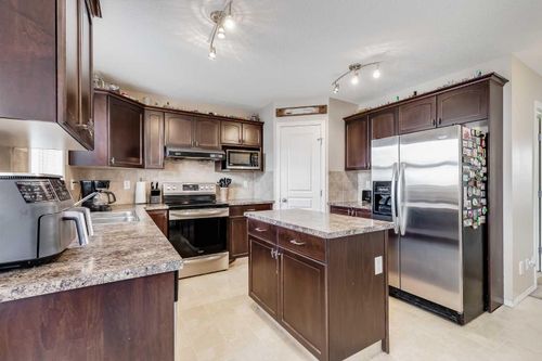 31 Taralake Gdns Ne, Calgary, AB, T3J0A8 | Card Image