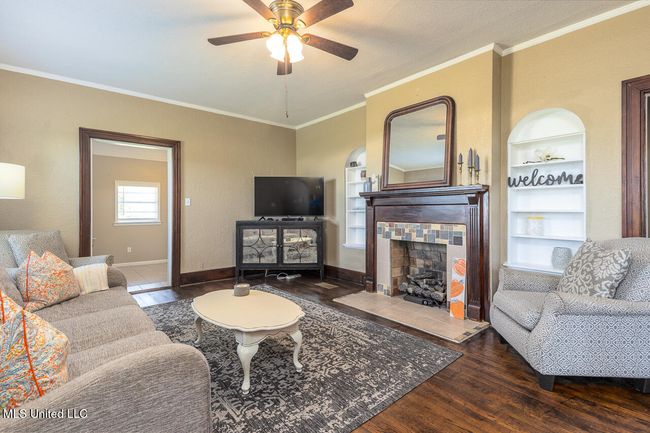 Hwy178-28-greatroom fireplace | Image 13