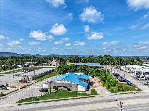 702 W Trimble Ave, Berryville, AR, 72616-3100 | Card Image