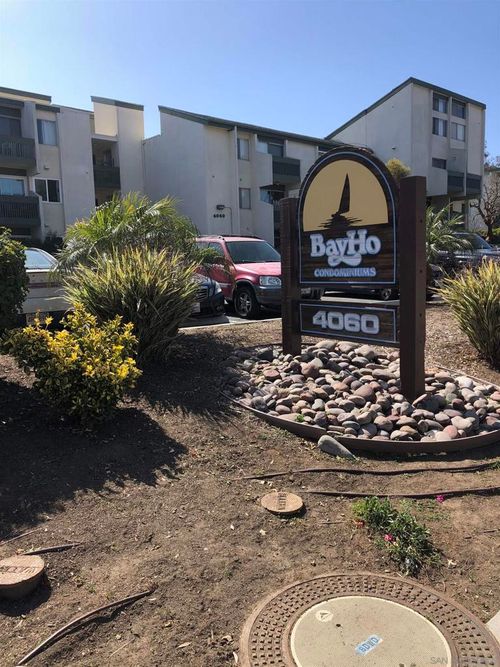 246-4060 Huerfano Ave, San Diego, CA, 92117-5202 | Card Image