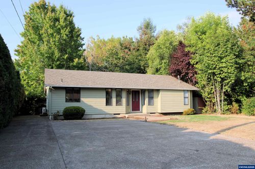 1221 36th Ave Sw, Albany, OR, 97321-7712 | Card Image