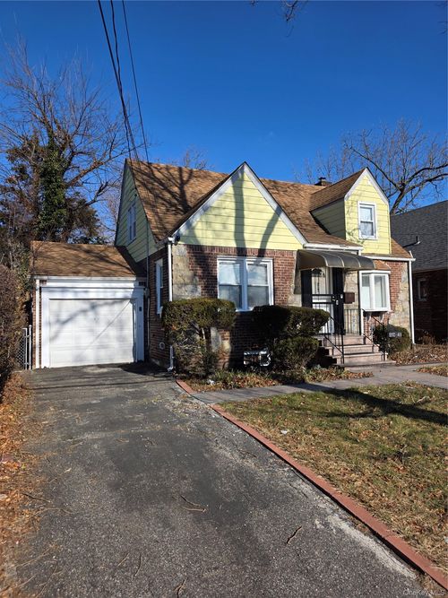 217-41 112th Rd, Queens Village, NY, 11429-2646 | Card Image