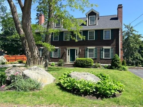 1b-1B Greystone Ln, Rockport, MA, 01966 | Card Image