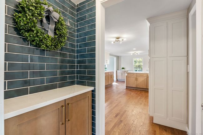 93 Valley View Dr, House other with 3 bedrooms, 2 bathrooms and null parking in Wethersfield CT | Image 16