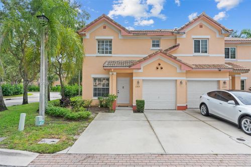 2303 Sw 87th Ter, Miramar, FL, 33025-2017 | Card Image